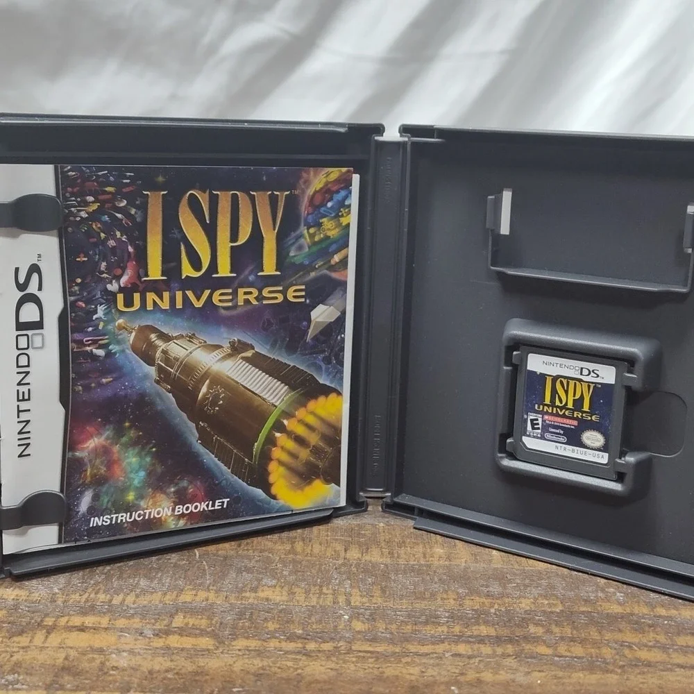I Spy Universe Complete CIB (Nintendo DS, 2010)